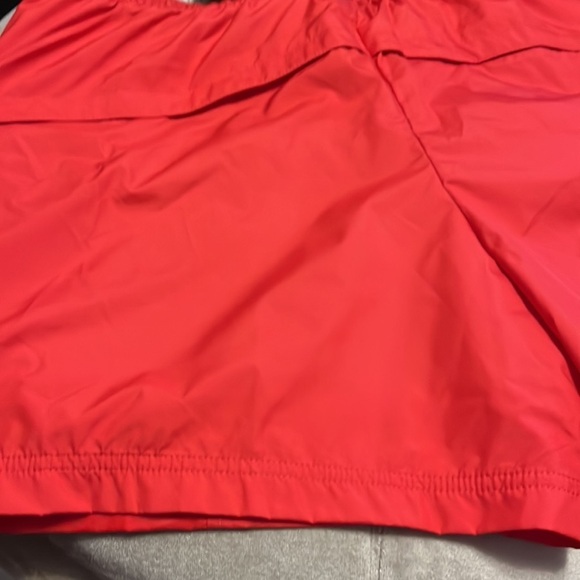 The north face women’s outline short in horizon red, new - Picture 9 of 15